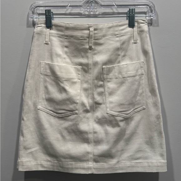 NWOT Gianni Bini white skirt size XS . washed, but never worn - Picture 2 of 3
